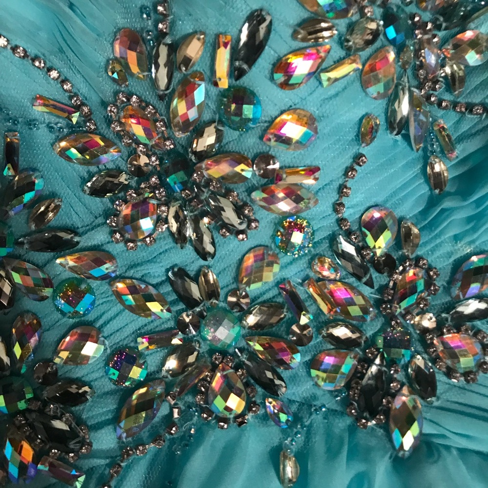 HOMECOMING DRESS - Picture 4 of 8